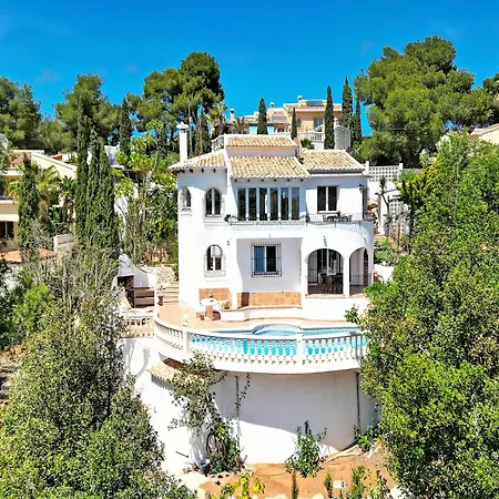 Crystal Villa *