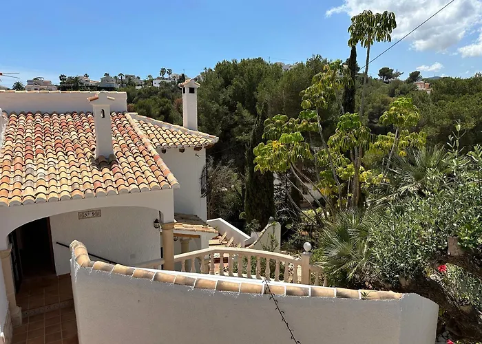 Casa Crystal Villa *