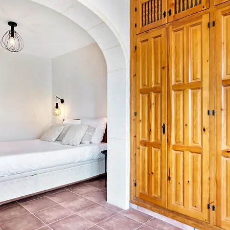 Casa Crystal Villa *